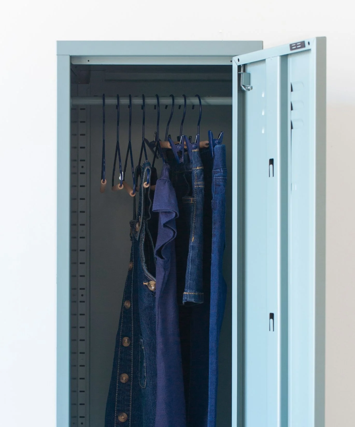 Kids Clip Hangers in Navy - Image 3