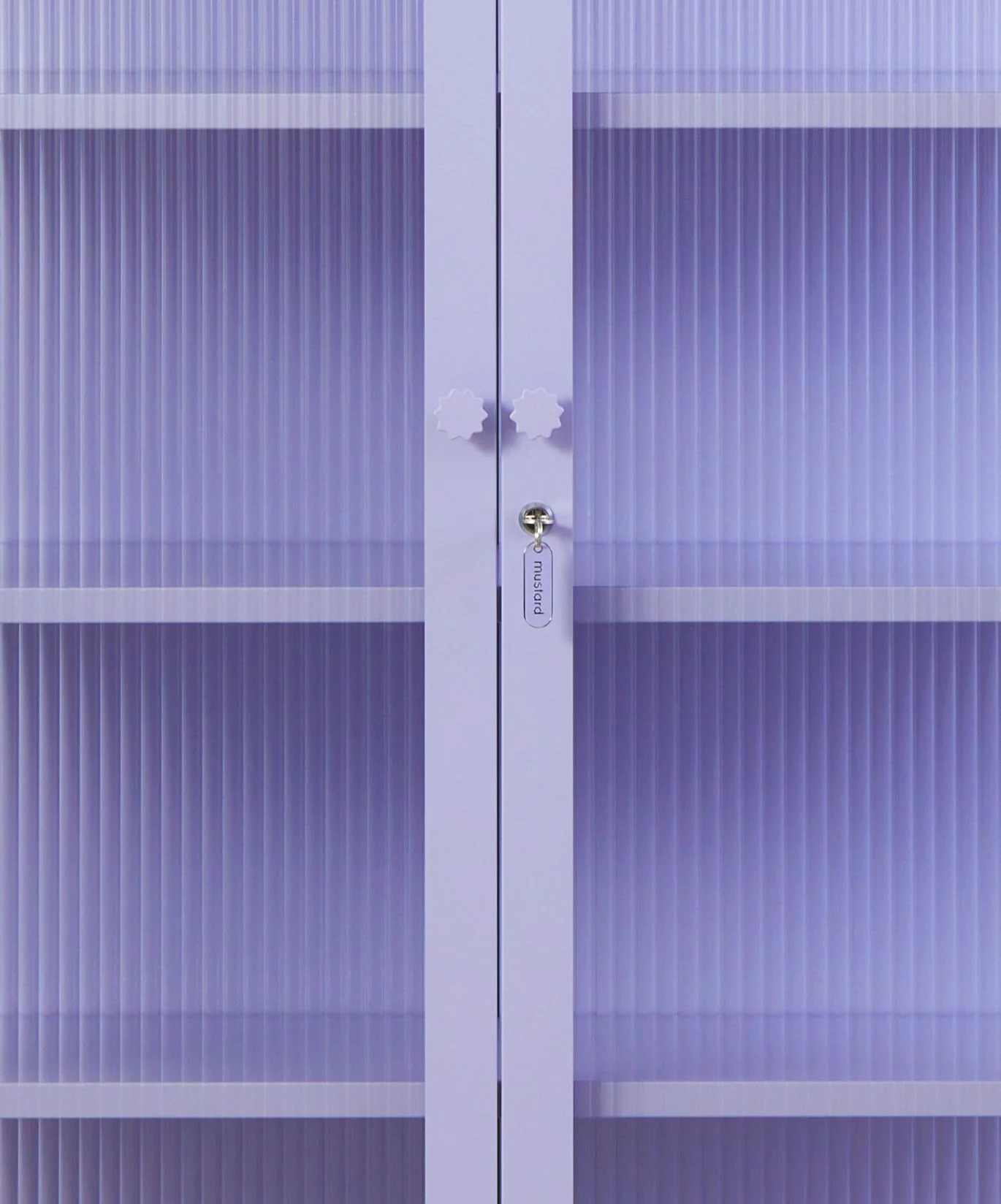 The Collector in Lilac - Image 9