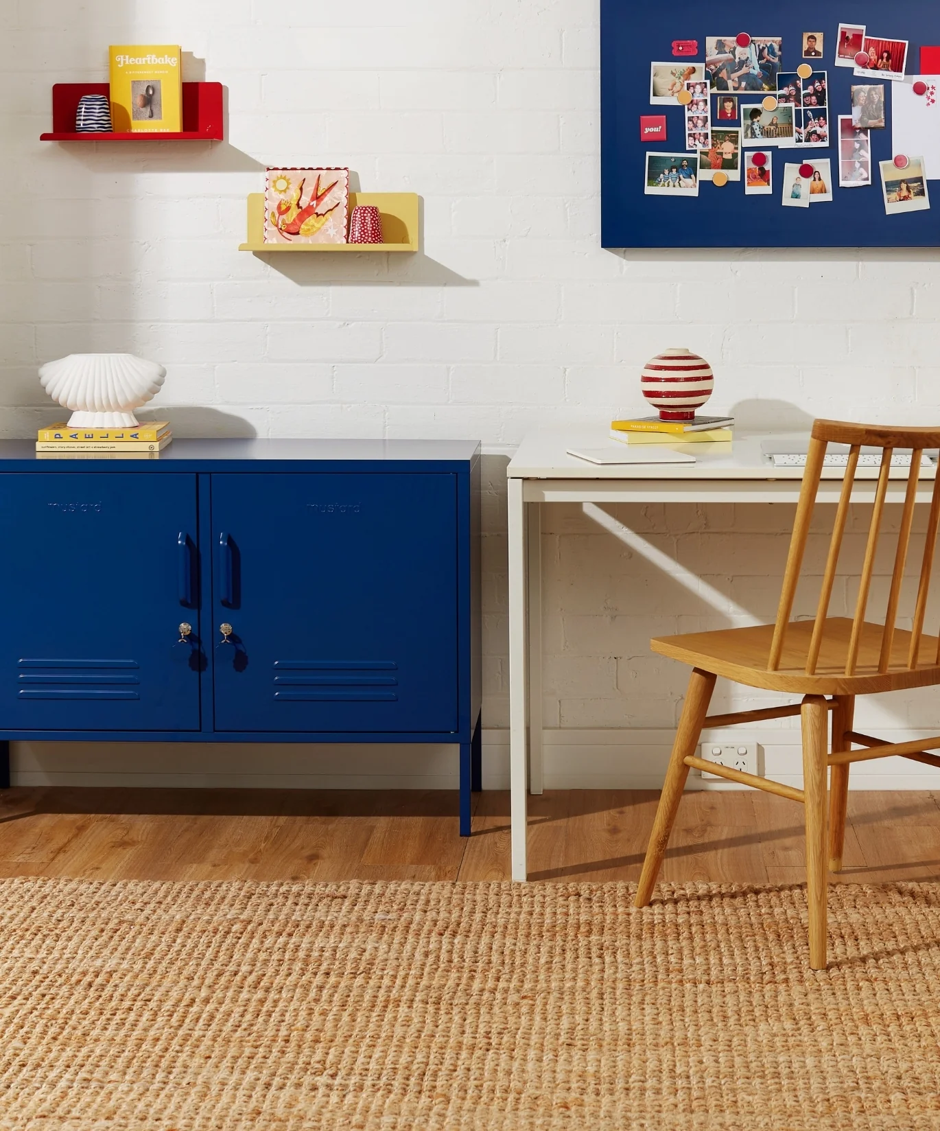 The Lowdown in Navy - Image 4