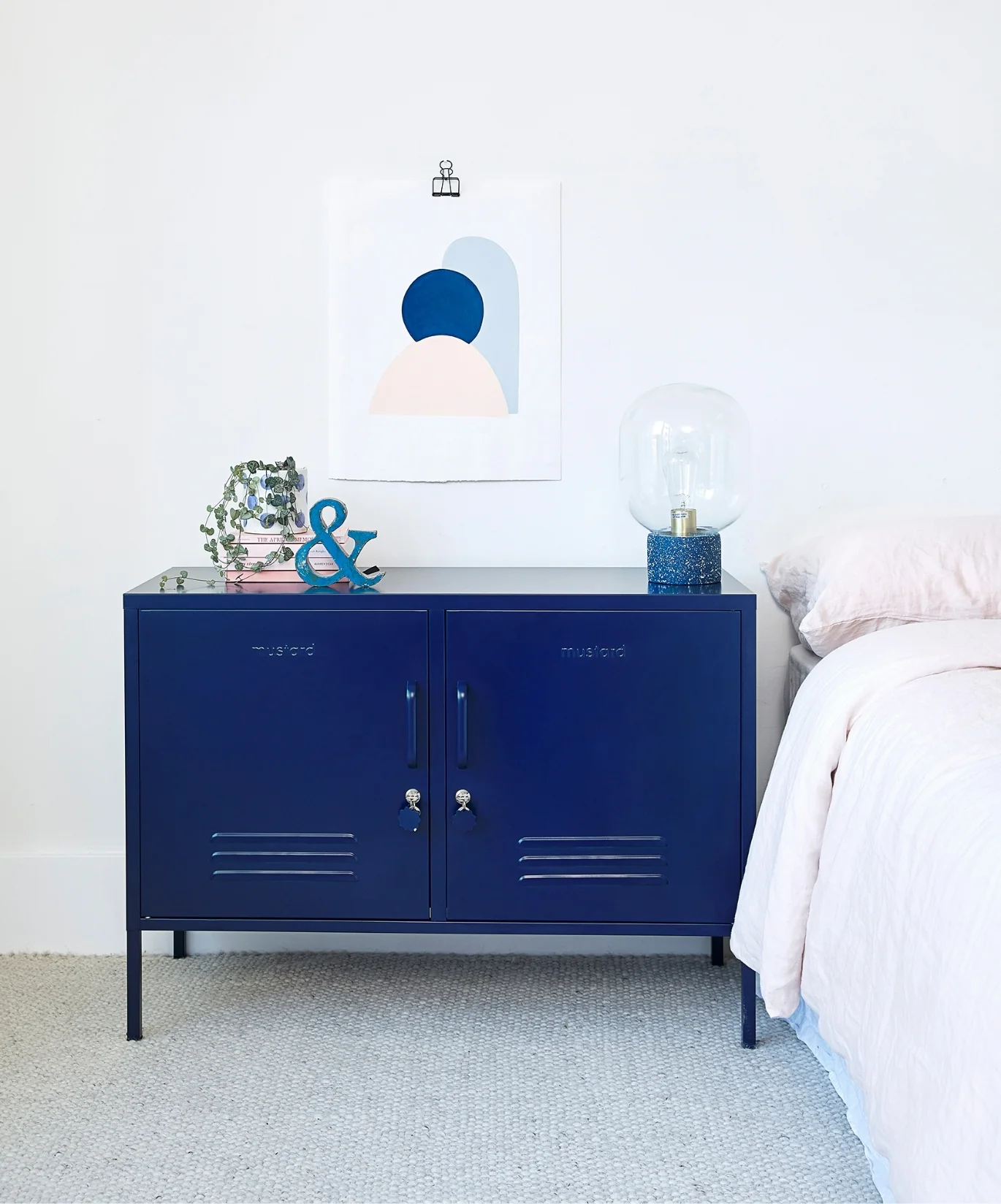 The Lowdown in Navy - Image 5