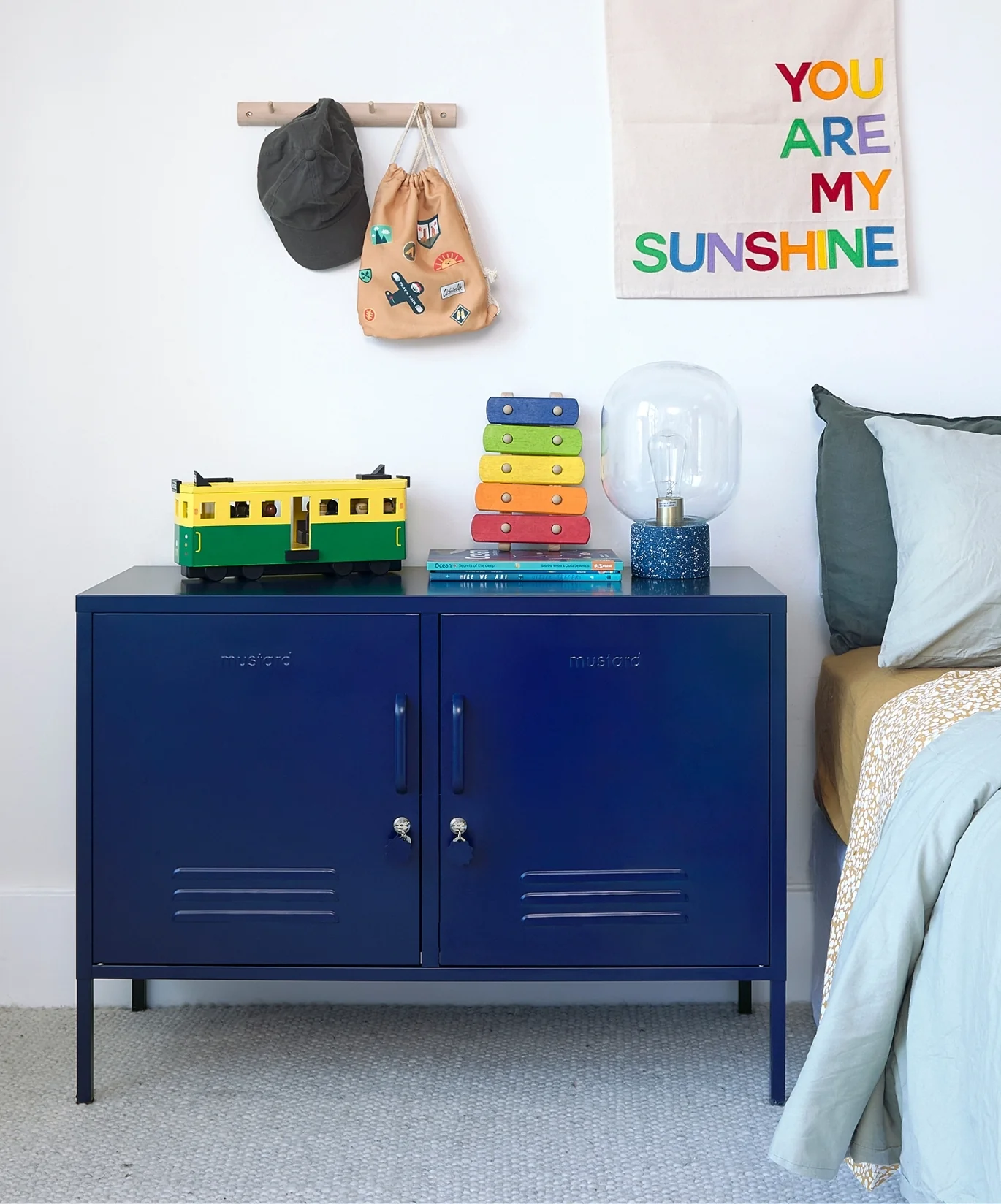 The Lowdown in Navy - Image 6