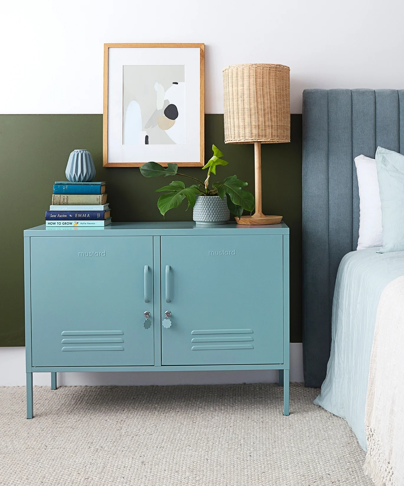 The Lowdown in Ocean - Image 4