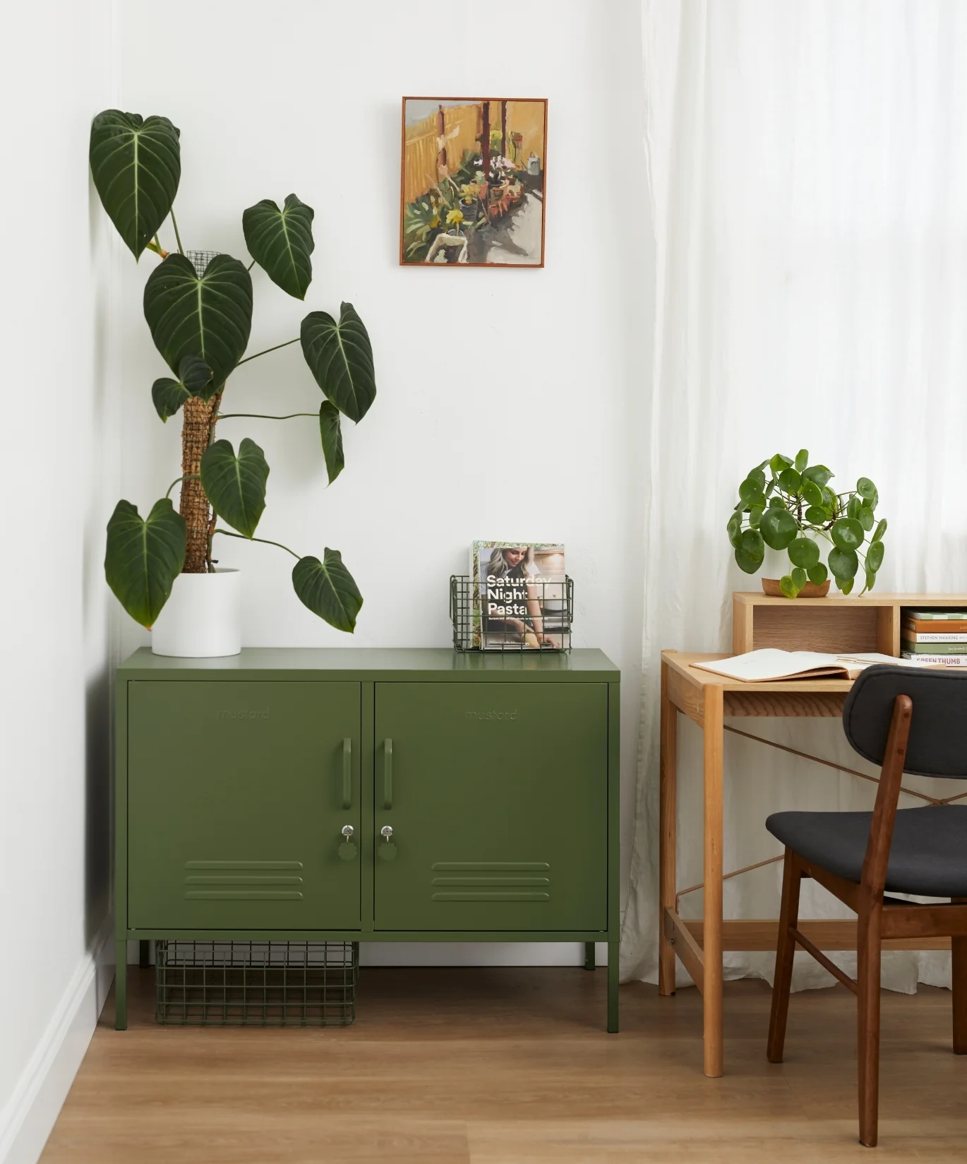 The Lowdown in Olive - Image 7