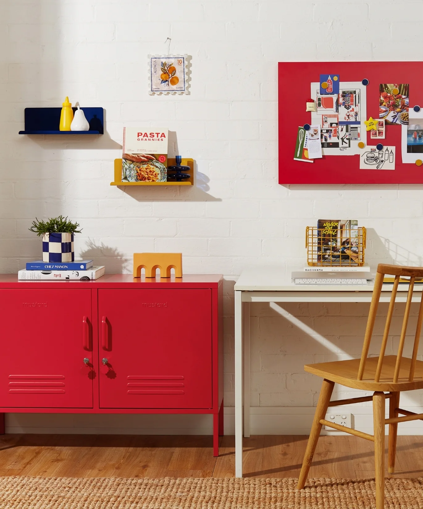 The Lowdown in Poppy - Image 6