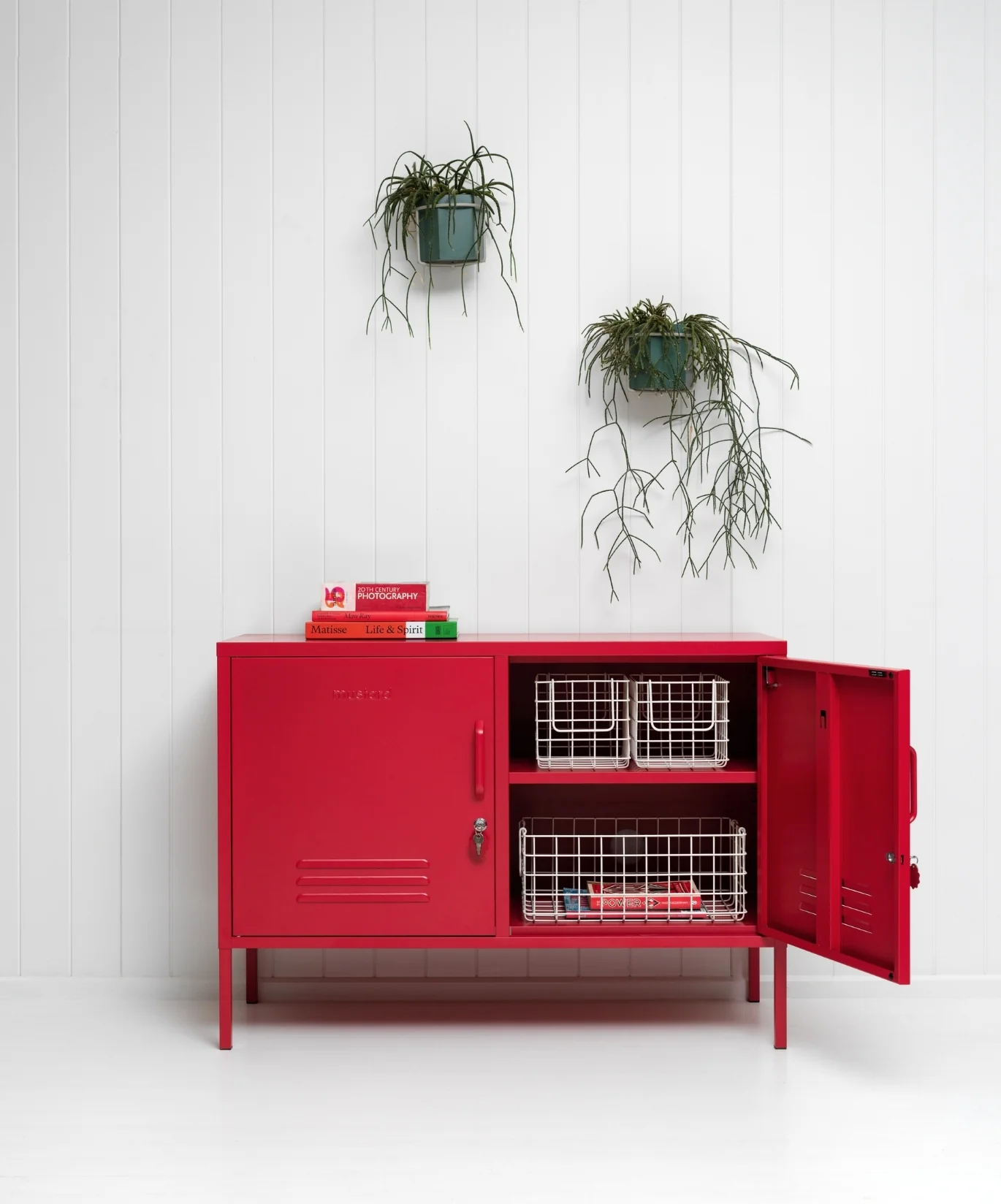 The Lowdown in Poppy - Image 8