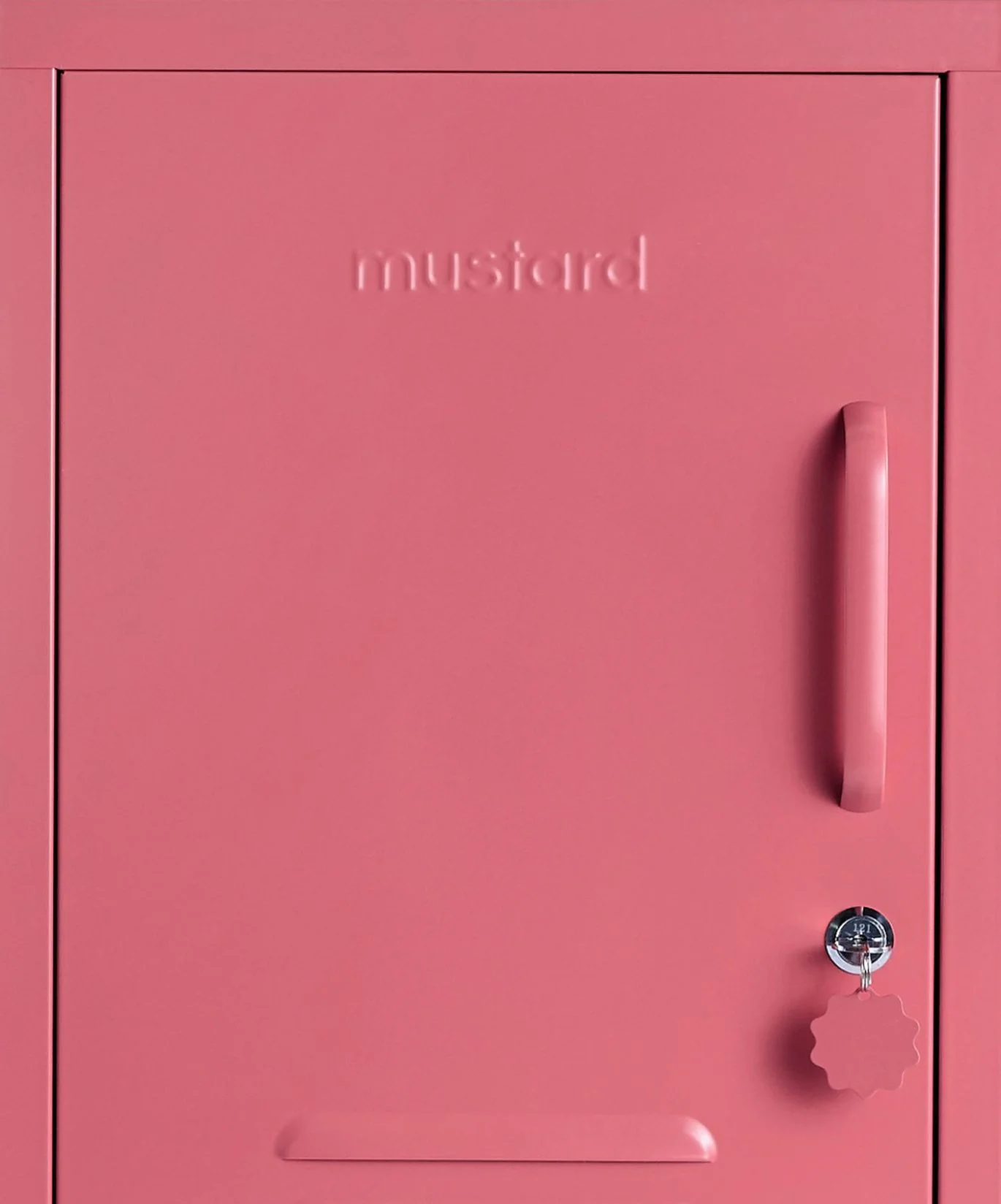 The Shorty in Berry to the Left - Image 7